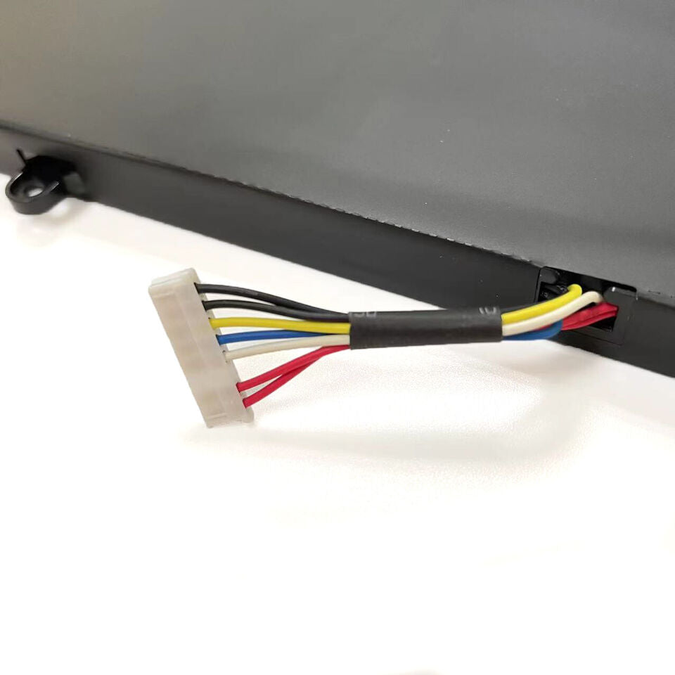 New Genuine Battery Pack for Clevo N550RC N550RN N551 N551RC N551RN F57-D1 F57-D2 F57-D3 F57-D4 F57-D5R 6-87-N550S-4E42 N550BAT-3 Original 48Wh 11.4V