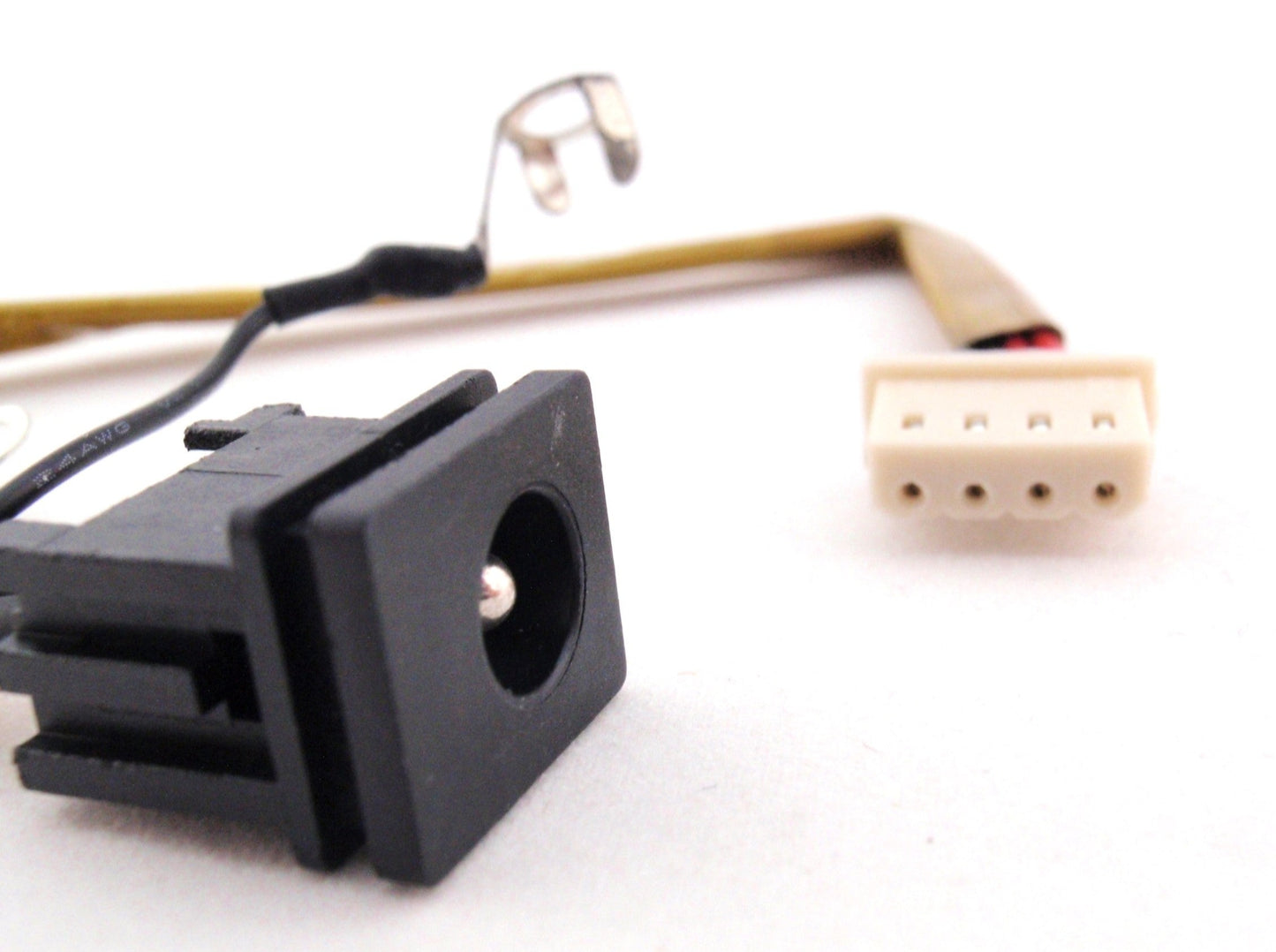 Toshiba New DC In Power Jack Charging Port Connector Cable Satellite U300 U305 Tecra M8 A000018220